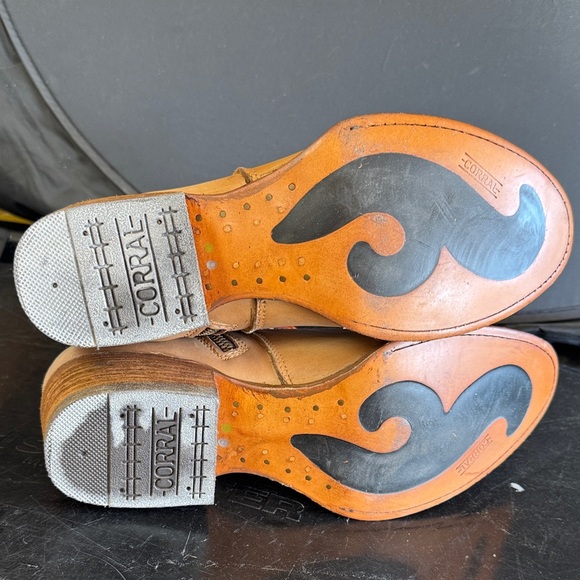 Corral Multicolor Embroidered Ankle Boots - Picture 3 of 14